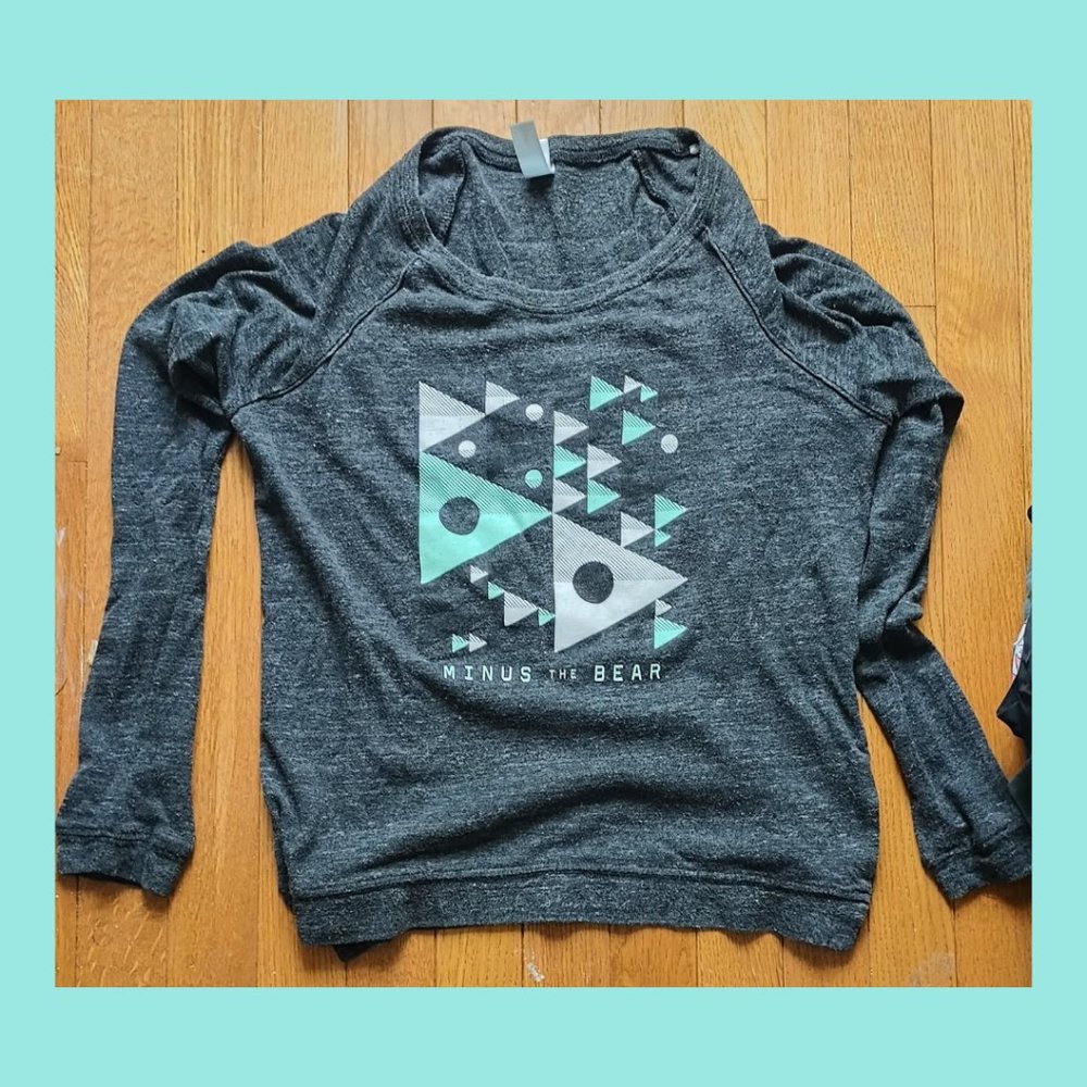3 for $23 tops!! Alternative Earth Brand "Minus the Bear" Shirt, Size Small